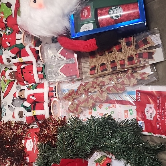 Christmas Galore - Picture 3 of 10